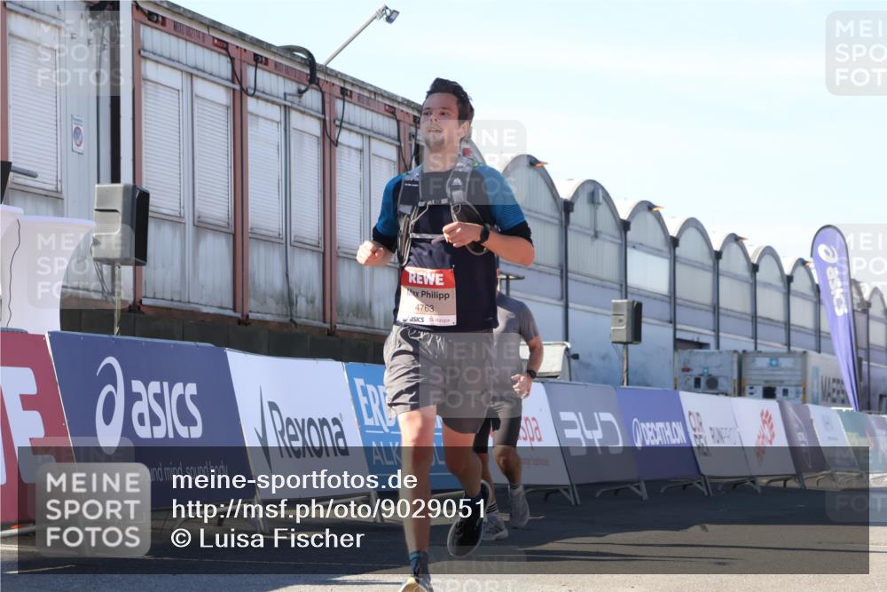 03.10.2025 - Köhlbrandbrückenlauf Luisa Fischer http://msf.ph/oto/9029051 03.10.2025 13:00:41 Ziel 4016, 4018, 4172, 4228, 4299, 4622, 4763, 4850, 5011, 5664, 6373, 6525 meine-sportfotos.de
