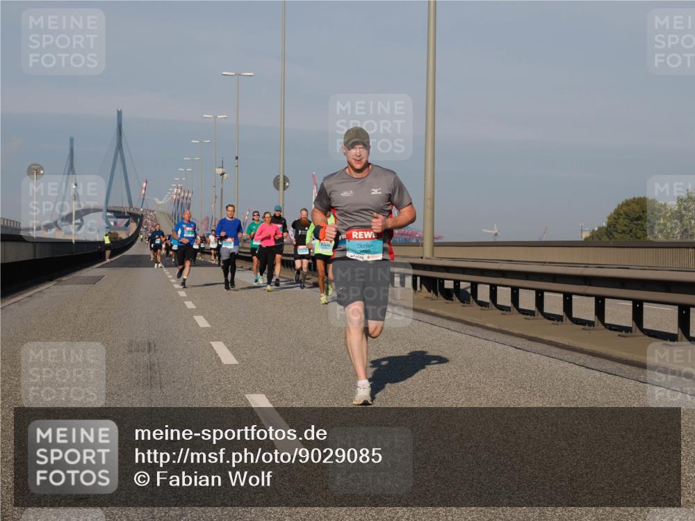 03.10.2025 - Köhlbrandbrückenlauf Fabian Wolf http://msf.ph/oto/9029085 03.10.2025 09:44:08 Position 3 11, 3795 meine-sportfotos.de
