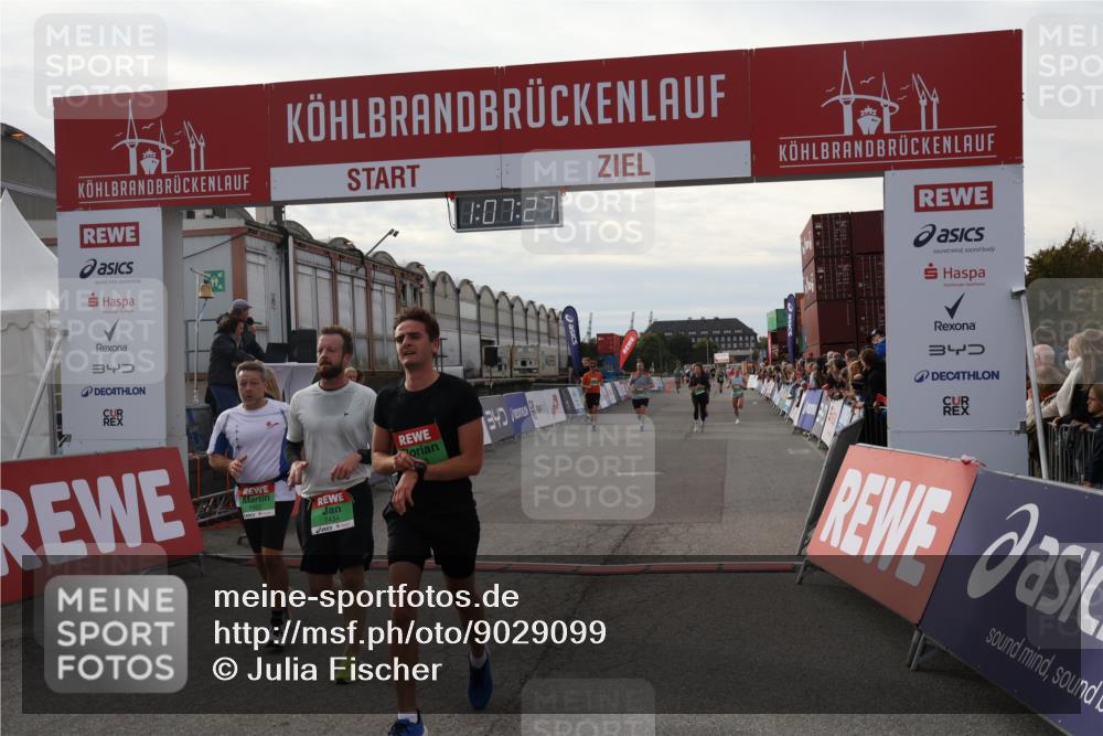 03.10.2025 - Köhlbrandbrückenlauf Julia Fischer http://msf.ph/oto/9029099 03.10.2025 16:07:27 Ziel 7056, 7071, 7093, 7172, 7302, 7340, 7365, 7402, 7434, 7499, 9018, 9261 meine-sportfotos.de