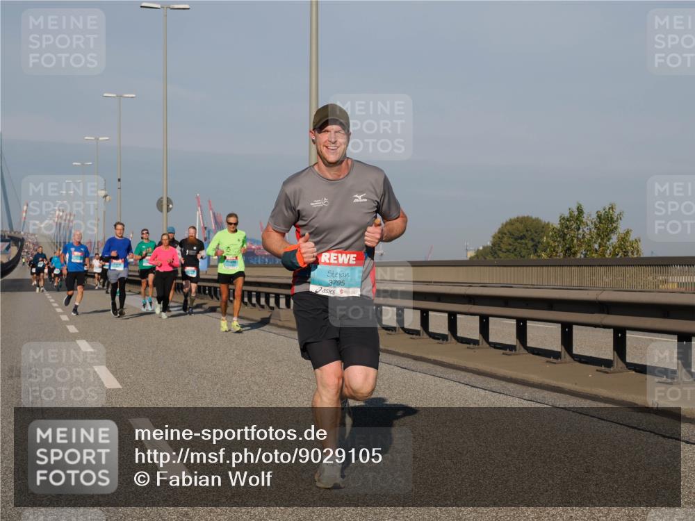 03.10.2025 - Köhlbrandbrückenlauf Fabian Wolf http://msf.ph/oto/9029105 03.10.2025 09:44:09 Position 3 3795 meine-sportfotos.de