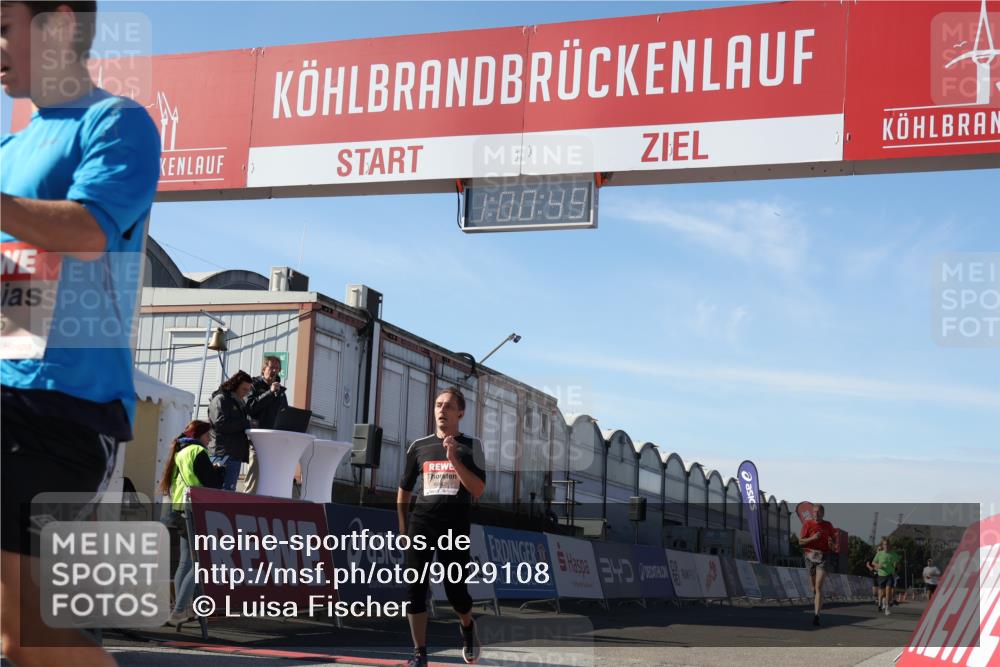 03.10.2025 - Köhlbrandbrückenlauf Luisa Fischer http://msf.ph/oto/9029108 03.10.2025 13:00:48 Ziel 4018, 4228, 4763, 5011, 6042, 6464, 6525 meine-sportfotos.de