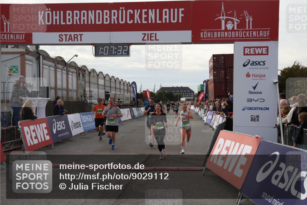 03.10.2025 - Köhlbrandbrückenlauf Julia Fischer http://msf.ph/oto/9029112 03.10.2025 16:07:32 Ziel 7056, 7071, 7172, 7365, 7402, 7434, 7499, 8745, 8919, 9018, 9261 meine-sportfotos.de
