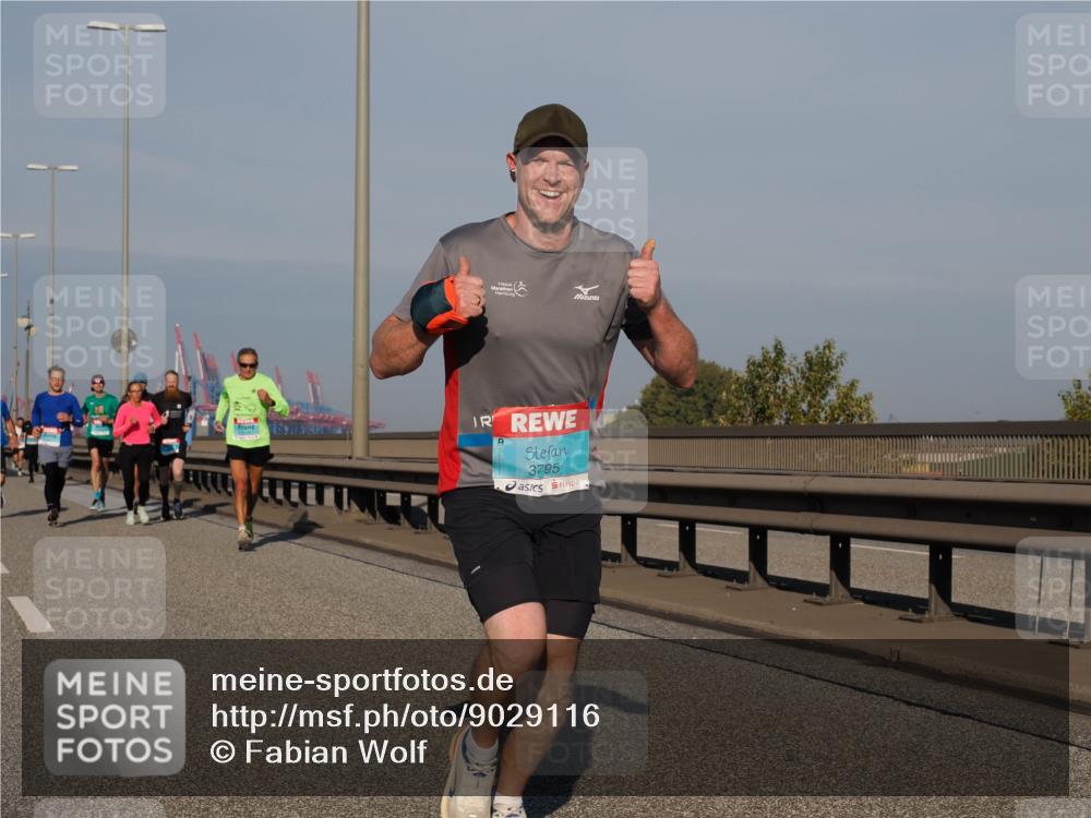 03.10.2025 - Köhlbrandbrückenlauf Fabian Wolf http://msf.ph/oto/9029116 03.10.2025 09:44:10 Position 3 3795 meine-sportfotos.de