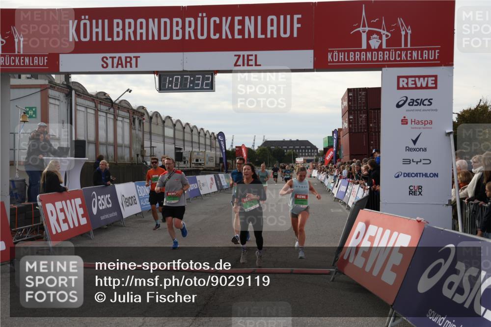03.10.2025 - Köhlbrandbrückenlauf Julia Fischer http://msf.ph/oto/9029119 03.10.2025 16:07:32 Ziel 7056, 7071, 7172, 7365, 7402, 7434, 7499, 8745, 8919, 9018, 9261 meine-sportfotos.de