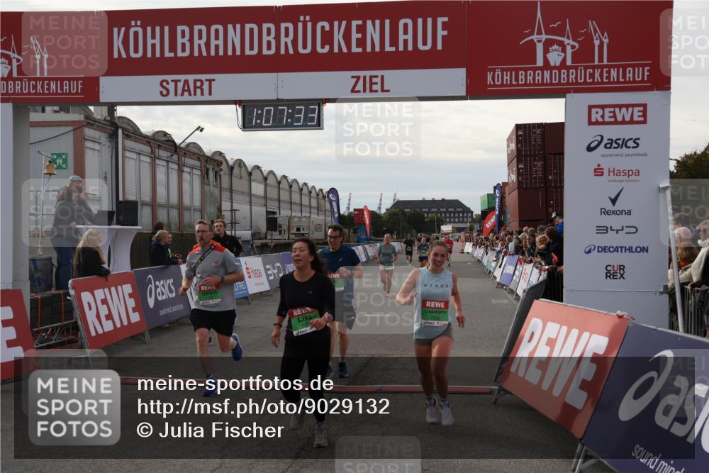 03.10.2025 - Köhlbrandbrückenlauf Julia Fischer http://msf.ph/oto/9029132 03.10.2025 16:07:33 Ziel 7056, 7071, 7172, 7365, 7402, 7434, 7499, 8745, 8862, 8919, 9018, 9261 meine-sportfotos.de
