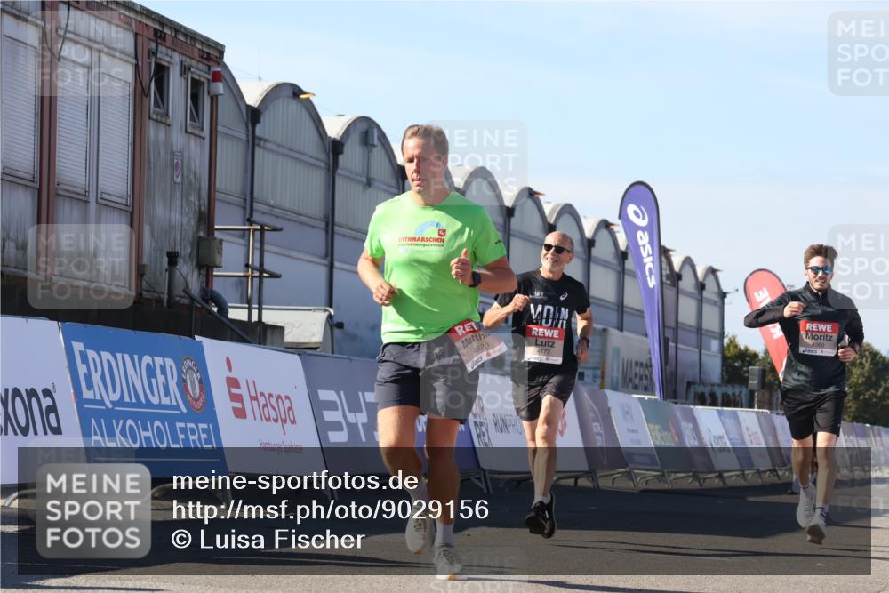 03.10.2025 - Köhlbrandbrückenlauf Luisa Fischer http://msf.ph/oto/9029156 03.10.2025 13:00:54 Ziel 4018, 4069, 4177, 4407, 4512, 4820, 6042, 6464, 6525 meine-sportfotos.de
