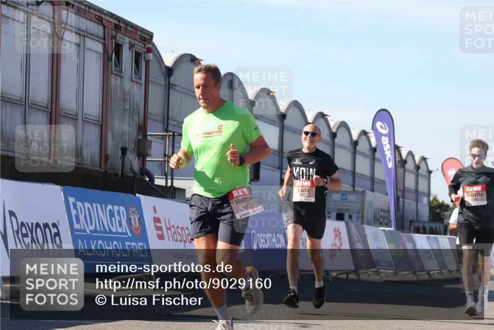 03.10.2025 - Köhlbrandbrückenlauf Luisa Fischer http://msf.ph/oto/9029160 03.10.2025 13:00:55 Ziel 4069, 4177, 4407, 4512, 4820, 6042, 6464, 6525 meine-sportfotos.de