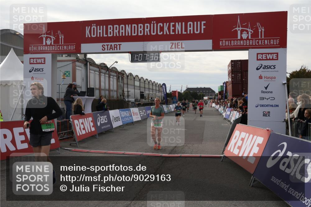 03.10.2025 - Köhlbrandbrückenlauf Julia Fischer http://msf.ph/oto/9029163 03.10.2025 16:07:36 Ziel 7056, 7071, 7172, 7179, 7365, 7402, 7434, 7499, 8745, 8862, 8919, 9018 meine-sportfotos.de