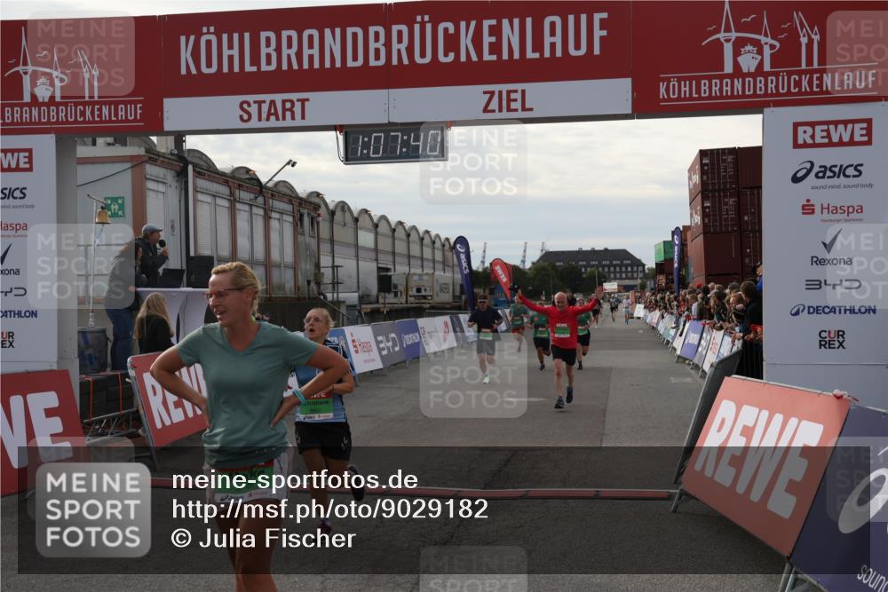 03.10.2025 - Köhlbrandbrückenlauf Julia Fischer http://msf.ph/oto/9029182 03.10.2025 16:07:40 Ziel 7056, 7071, 7172, 7179, 7365, 7499, 7674, 8745, 8862, 8919, 9020, 9456, 9457 meine-sportfotos.de