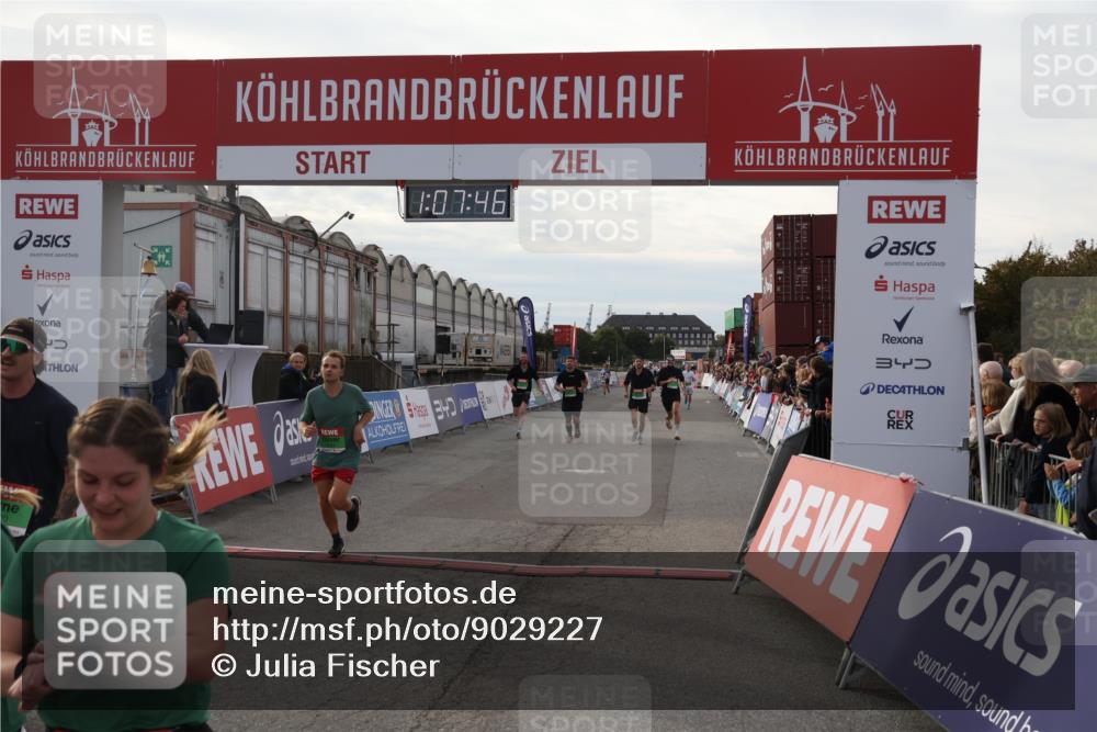 03.10.2025 - Köhlbrandbrückenlauf Julia Fischer http://msf.ph/oto/9029227 03.10.2025 16:07:46 Ziel 7179, 7588, 7674, 7763, 7780, 8035, 8745, 8862, 9020, 9099, 9456, 9457 meine-sportfotos.de