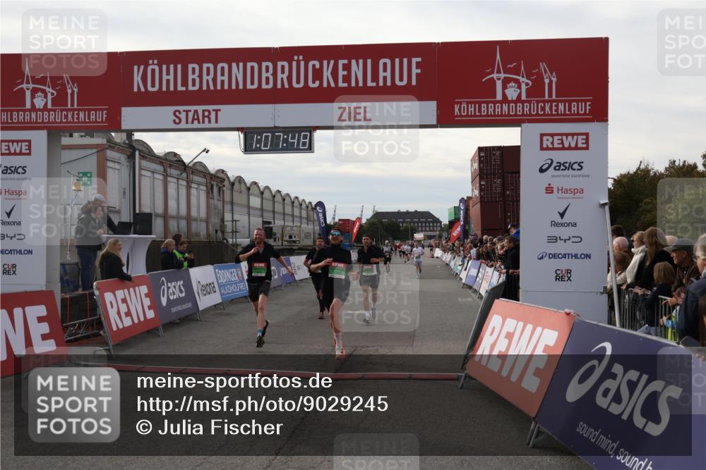 03.10.2025 - Köhlbrandbrückenlauf Julia Fischer http://msf.ph/oto/9029245 03.10.2025 16:07:49 Ziel 7179, 7588, 7674, 7713, 7763, 7780, 8035, 8862, 9020, 9099, 9456, 9457 meine-sportfotos.de