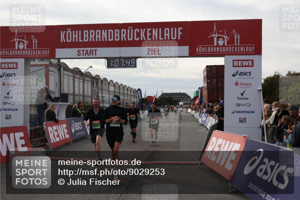 03.10.2025 - Köhlbrandbrückenlauf Julia Fischer http://msf.ph/oto/9029253 03.10.2025 16:07:49 Ziel 7179, 7588, 7674, 7713, 7763, 7780, 8035, 8862, 9020, 9099, 9456, 9457 meine-sportfotos.de