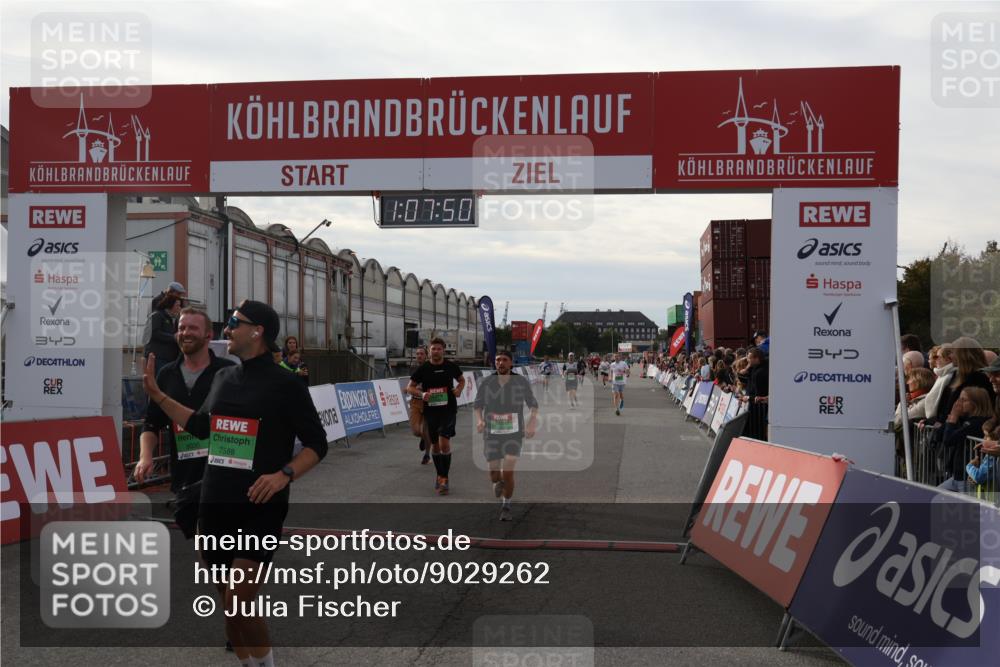 03.10.2025 - Köhlbrandbrückenlauf Julia Fischer http://msf.ph/oto/9029262 03.10.2025 16:07:50 Ziel 7179, 7588, 7674, 7713, 7763, 7780, 8035, 9020, 9096, 9099, 9456, 9457 meine-sportfotos.de