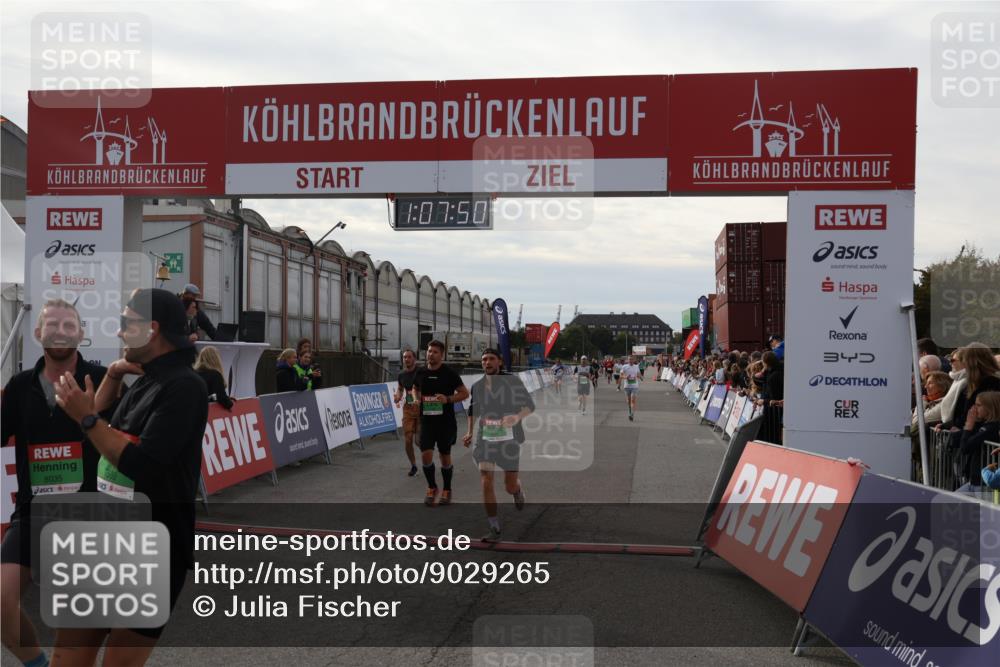 03.10.2025 - Köhlbrandbrückenlauf Julia Fischer http://msf.ph/oto/9029265 03.10.2025 16:07:50 Ziel 7179, 7588, 7674, 7713, 7763, 7780, 8035, 9020, 9096, 9099, 9456, 9457 meine-sportfotos.de