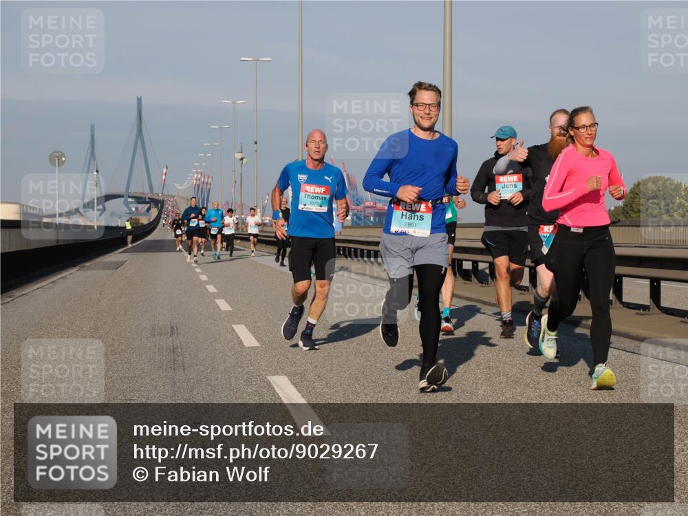 03.10.2025 - Köhlbrandbrückenlauf Fabian Wolf http://msf.ph/oto/9029267 03.10.2025 09:44:15 Position 3 3079, 2801, 1135 meine-sportfotos.de