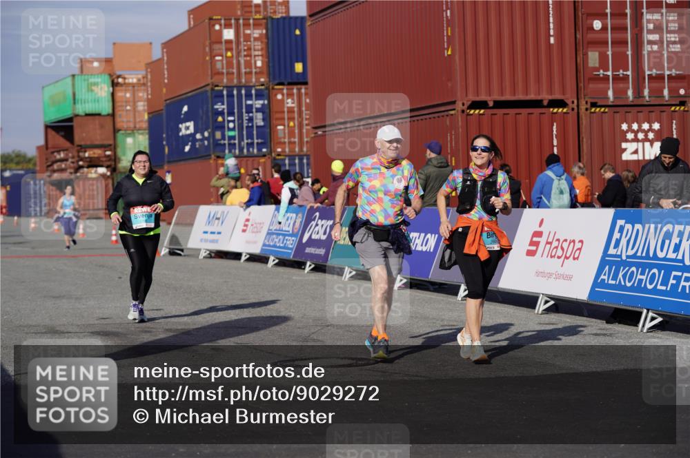 03.10.2025 - Köhlbrandbrückenlauf Michael Burmester http://msf.ph/oto/9029272 03.10.2025 10:33:57 Ziel 1800, 1991, 2600, 2652, 3142, 3604 meine-sportfotos.de