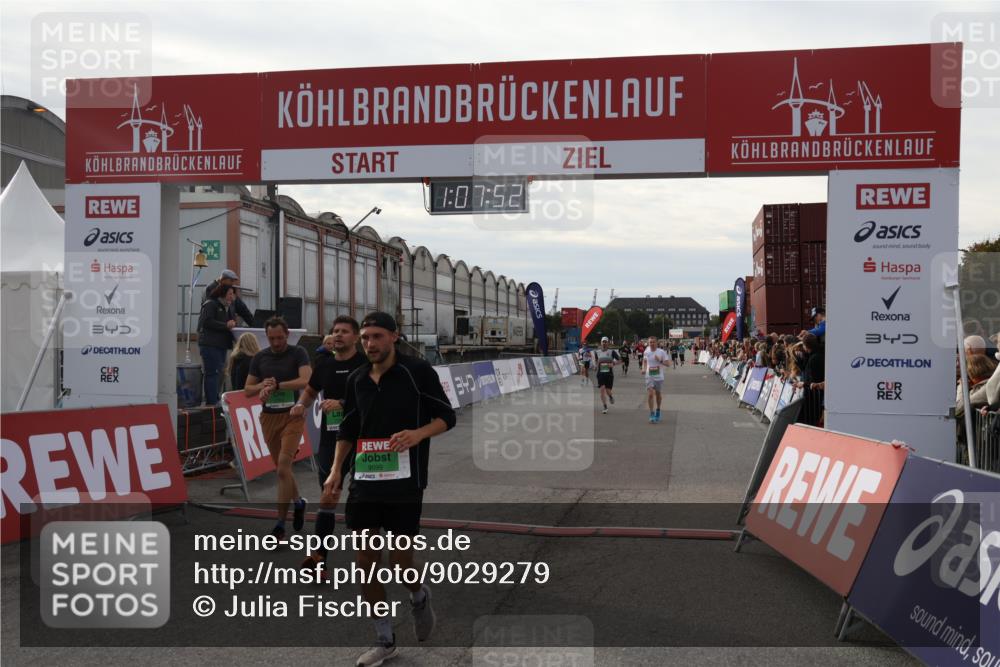 03.10.2025 - Köhlbrandbrückenlauf Julia Fischer http://msf.ph/oto/9029279 03.10.2025 16:07:52 Ziel 7588, 7674, 7713, 7763, 7780, 8035, 9020, 9096, 9099, 9456, 9457 meine-sportfotos.de