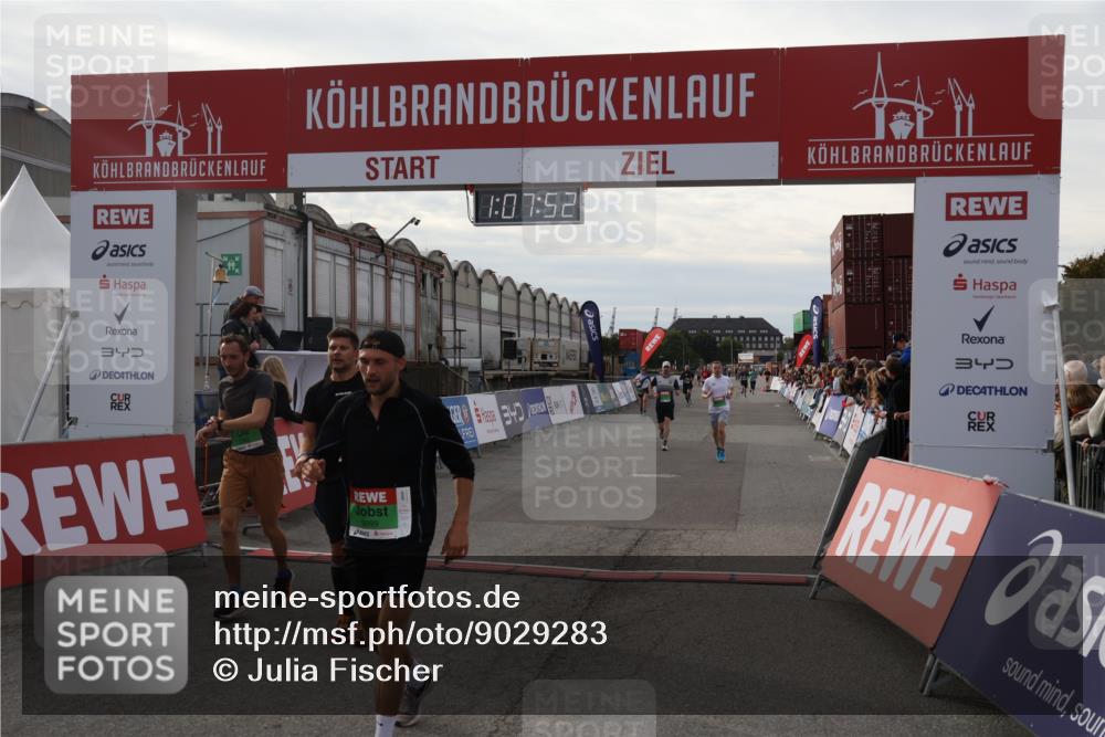 03.10.2025 - Köhlbrandbrückenlauf Julia Fischer http://msf.ph/oto/9029283 03.10.2025 16:07:52 Ziel 7588, 7674, 7713, 7763, 7780, 8035, 9020, 9096, 9099, 9456, 9457 meine-sportfotos.de