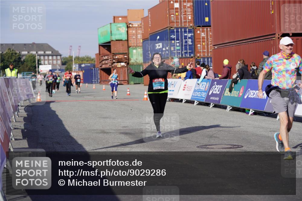 03.10.2025 - Köhlbrandbrückenlauf Michael Burmester http://msf.ph/oto/9029286 03.10.2025 10:33:58 Ziel 1991, 2600, 2652 meine-sportfotos.de