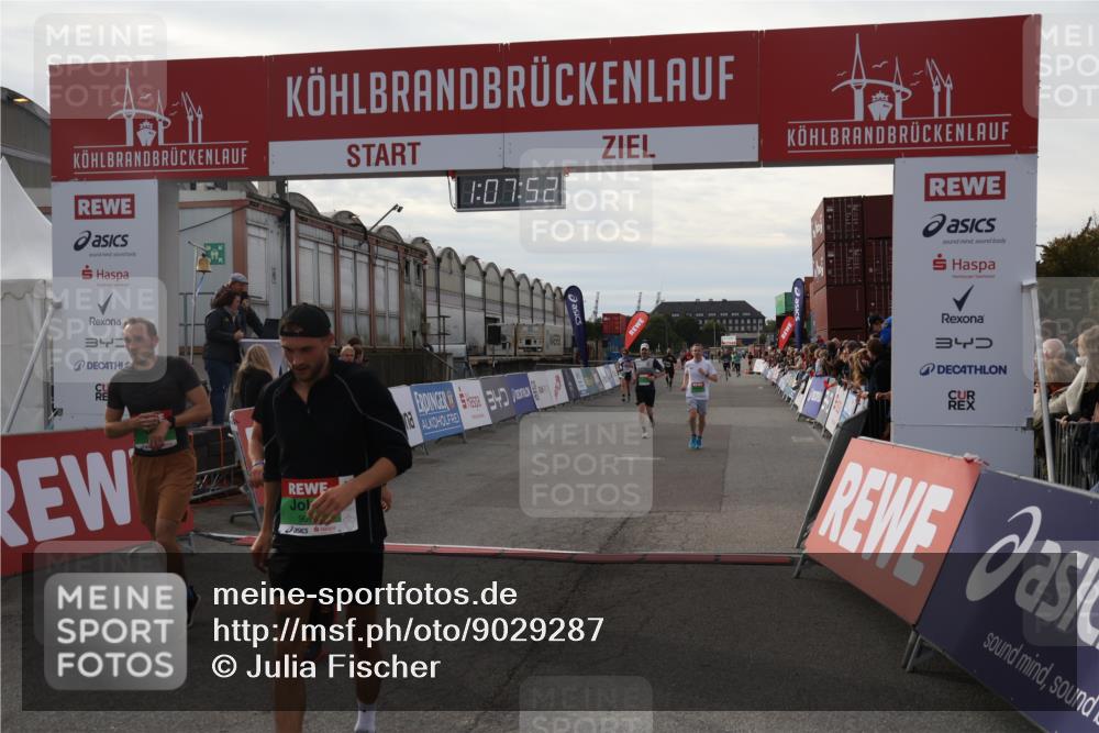 03.10.2025 - Köhlbrandbrückenlauf Julia Fischer http://msf.ph/oto/9029287 03.10.2025 16:07:53 Ziel 7588, 7674, 7713, 7763, 7780, 8035, 9020, 9096, 9099, 9456, 9457 meine-sportfotos.de