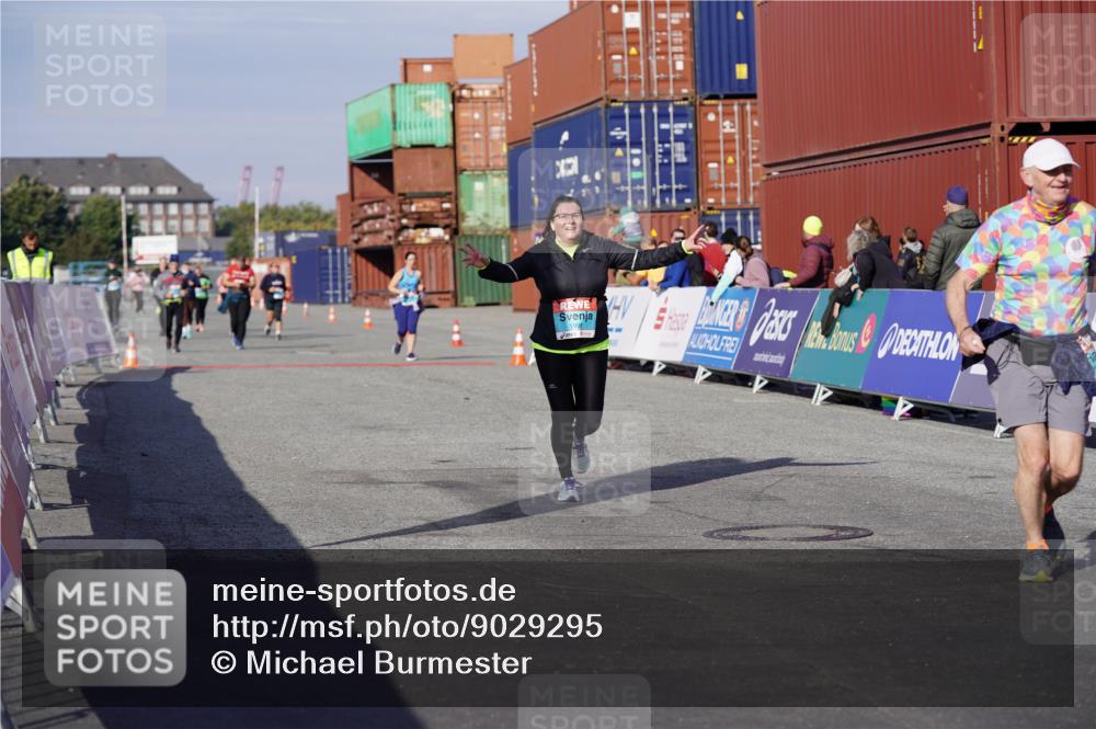 03.10.2025 - Köhlbrandbrückenlauf Michael Burmester http://msf.ph/oto/9029295 03.10.2025 10:33:58 Ziel 1991, 2600, 2652 meine-sportfotos.de