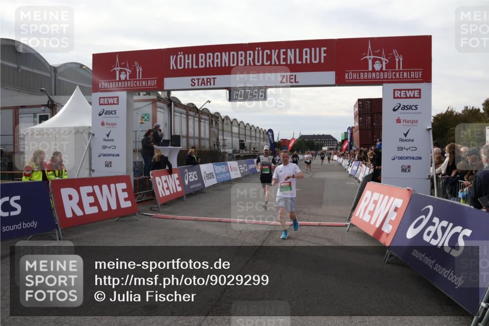 03.10.2025 - Köhlbrandbrückenlauf Julia Fischer http://msf.ph/oto/9029299 03.10.2025 16:07:56 Ziel 7085, 7335, 7588, 7674, 7713, 7763, 7780, 8035, 8824, 9096, 9099, 9543 meine-sportfotos.de