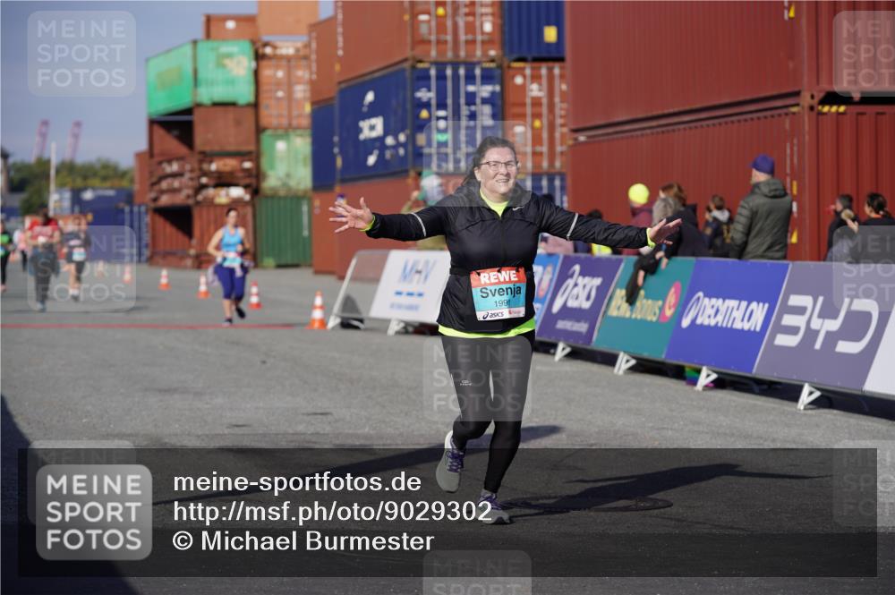 03.10.2025 - Köhlbrandbrückenlauf Michael Burmester http://msf.ph/oto/9029302 03.10.2025 10:33:59 Ziel 1991, 2600, 2652 meine-sportfotos.de