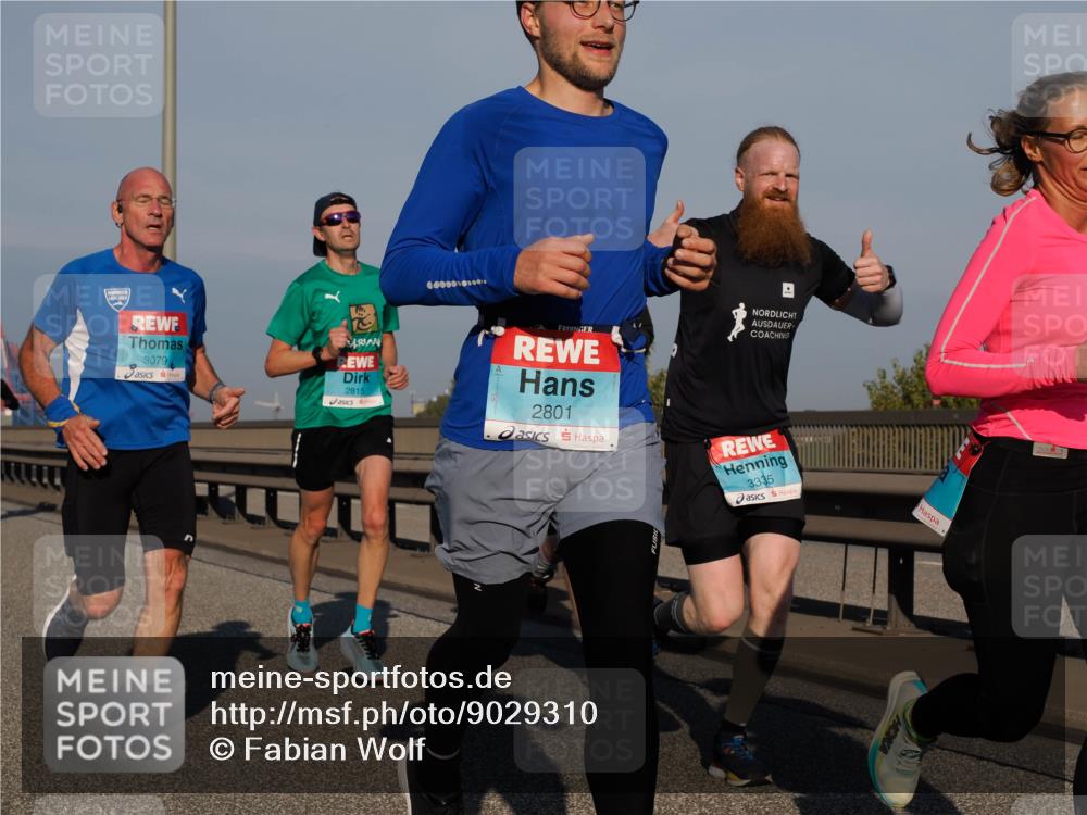 03.10.2025 - Köhlbrandbrückenlauf Fabian Wolf http://msf.ph/oto/9029310 03.10.2025 09:44:17 Position 3 4, 3079, 2, 2815, 2801, 3335 meine-sportfotos.de
