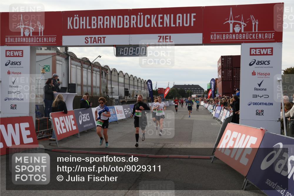 03.10.2025 - Köhlbrandbrückenlauf Julia Fischer http://msf.ph/oto/9029311 03.10.2025 16:08:00 Ziel 7085, 7335, 7494, 7713, 7763, 7780, 8824, 9096, 9099, 9543 meine-sportfotos.de