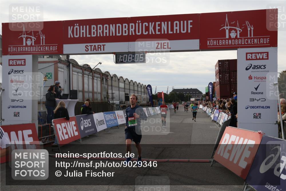 03.10.2025 - Köhlbrandbrückenlauf Julia Fischer http://msf.ph/oto/9029346 03.10.2025 16:08:05 Ziel 7085, 7319, 7335, 7494, 7713, 8824, 9072, 9096, 9543 meine-sportfotos.de