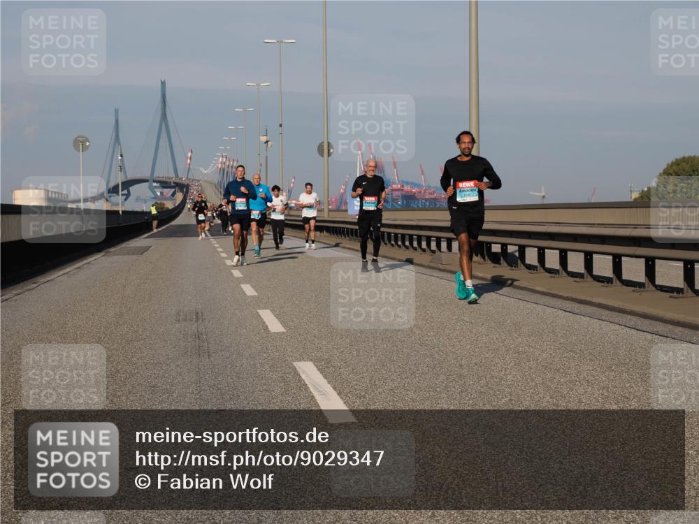 03.10.2025 - Köhlbrandbrückenlauf Fabian Wolf http://msf.ph/oto/9029347 03.10.2025 09:44:19 Position 3 1550 meine-sportfotos.de