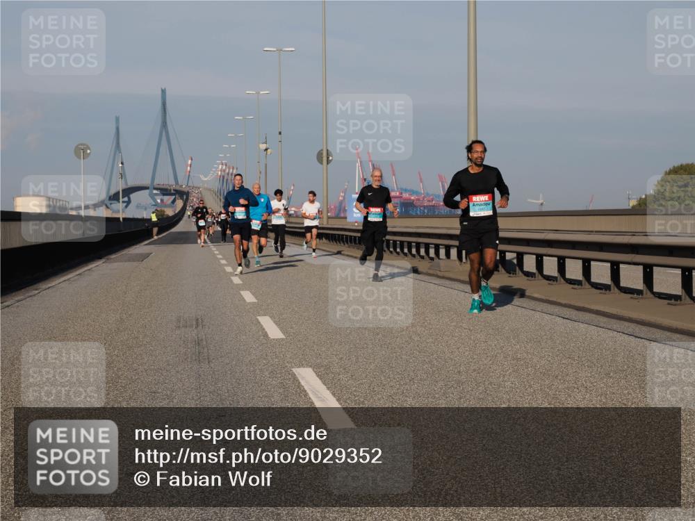 03.10.2025 - Köhlbrandbrückenlauf Fabian Wolf http://msf.ph/oto/9029352 03.10.2025 09:44:19 Position 3 1550 meine-sportfotos.de