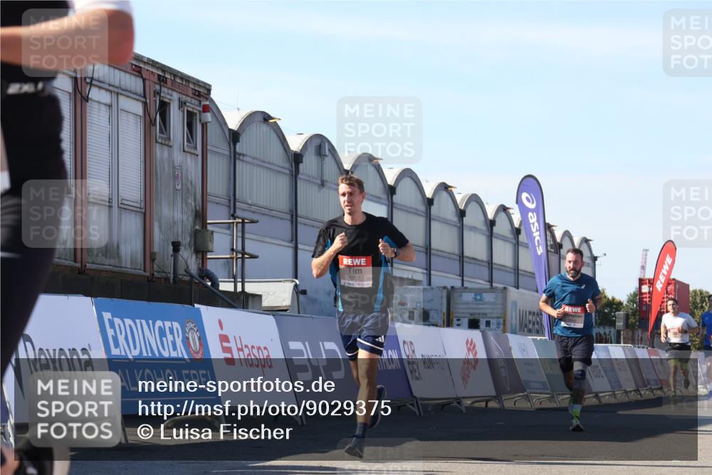 03.10.2025 - Köhlbrandbrückenlauf Luisa Fischer http://msf.ph/oto/9029375 03.10.2025 13:01:17 Ziel 4039, 4737, 5779, 5915, 6307, 6614 meine-sportfotos.de