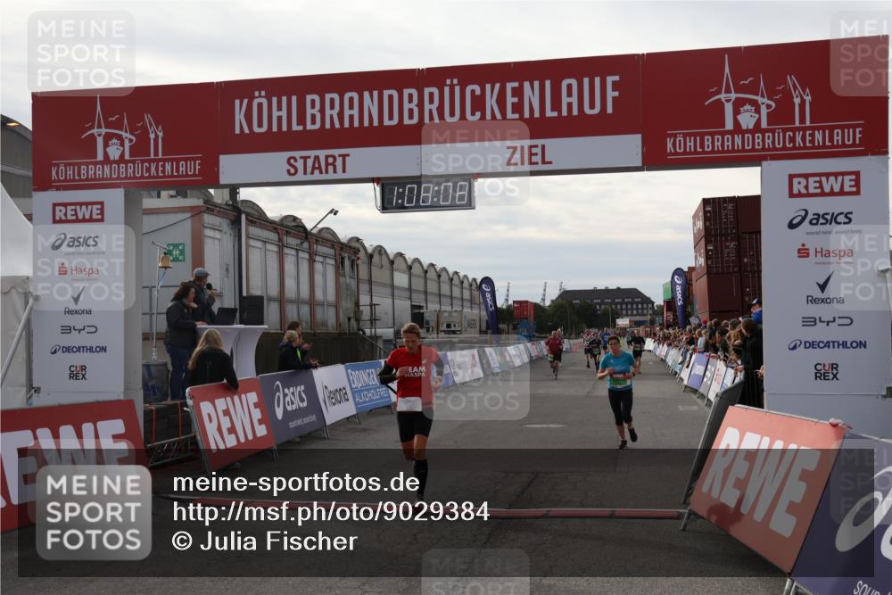 03.10.2025 - Köhlbrandbrückenlauf Julia Fischer http://msf.ph/oto/9029384 03.10.2025 16:08:08 Ziel 7085, 7319, 7335, 7494, 8824, 9072, 9543 meine-sportfotos.de