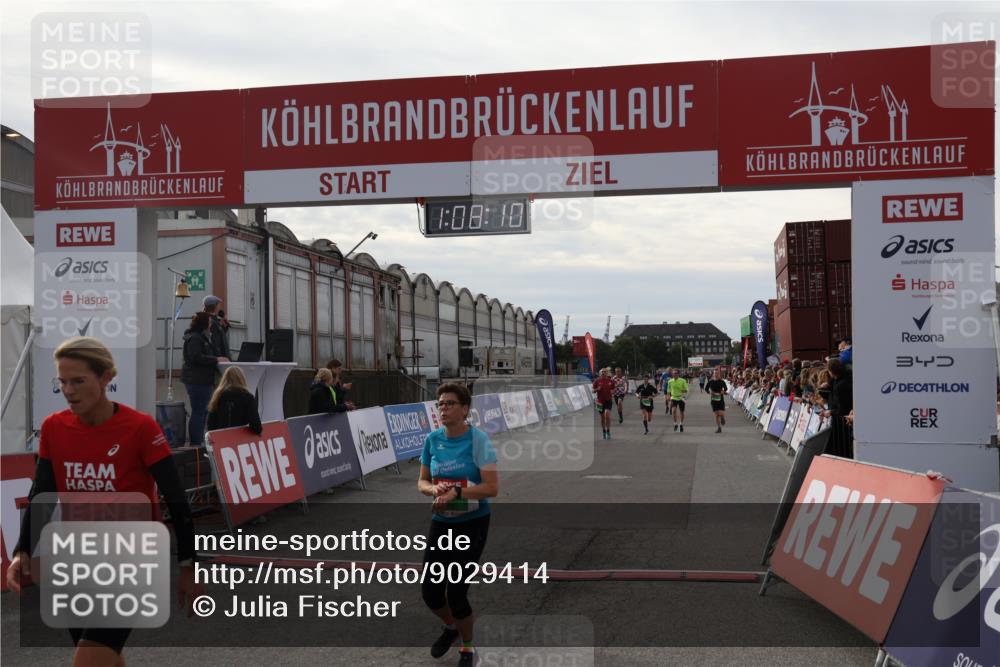 03.10.2025 - Köhlbrandbrückenlauf Julia Fischer http://msf.ph/oto/9029414 03.10.2025 16:08:11 Ziel 7019, 7310, 7311, 7319, 7335, 7494, 7506, 8265, 9072, 9543 meine-sportfotos.de