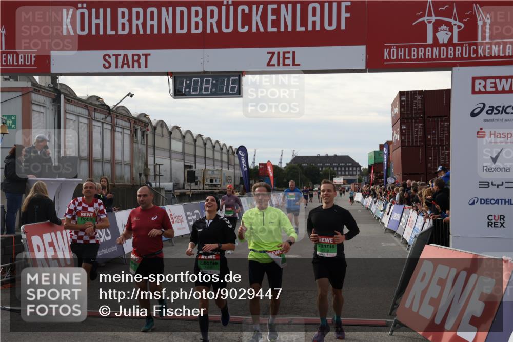 03.10.2025 - Köhlbrandbrückenlauf Julia Fischer http://msf.ph/oto/9029447 03.10.2025 16:08:16 Ziel 7019, 7285, 7310, 7311, 7319, 7449, 7506, 8265, 9072 meine-sportfotos.de