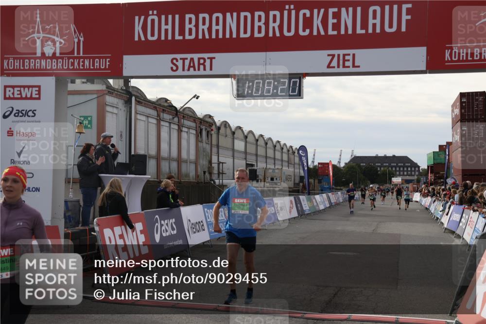 03.10.2025 - Köhlbrandbrückenlauf Julia Fischer http://msf.ph/oto/9029455 03.10.2025 16:08:21 Ziel 7019, 7285, 7310, 7311, 7449, 7506, 8265 meine-sportfotos.de
