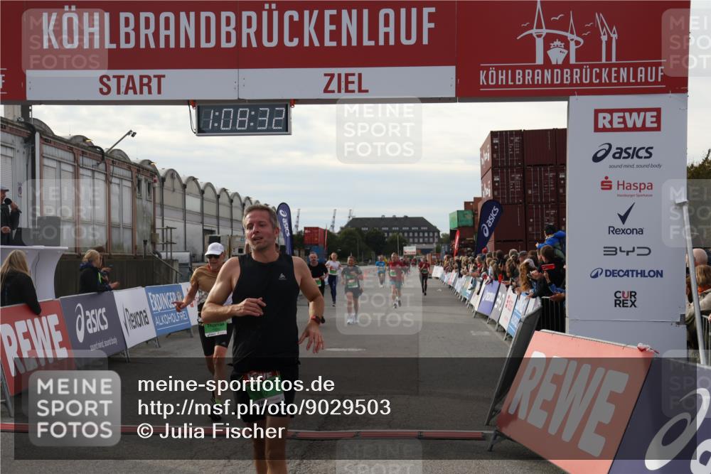 03.10.2025 - Köhlbrandbrückenlauf Julia Fischer http://msf.ph/oto/9029503 03.10.2025 16:08:32 Ziel 7314, 7349, 7360, 7423, 7594, 7708, 7851, 8279, 8778, 9110 meine-sportfotos.de