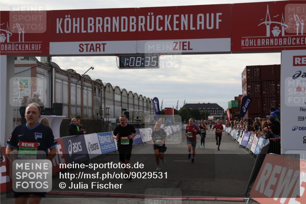 03.10.2025 - Köhlbrandbrückenlauf Julia Fischer http://msf.ph/oto/9029531 03.10.2025 16:08:35 Ziel 7314, 7349, 7360, 7423, 7594, 7616, 7708, 7851, 8279, 8778, 9110 meine-sportfotos.de