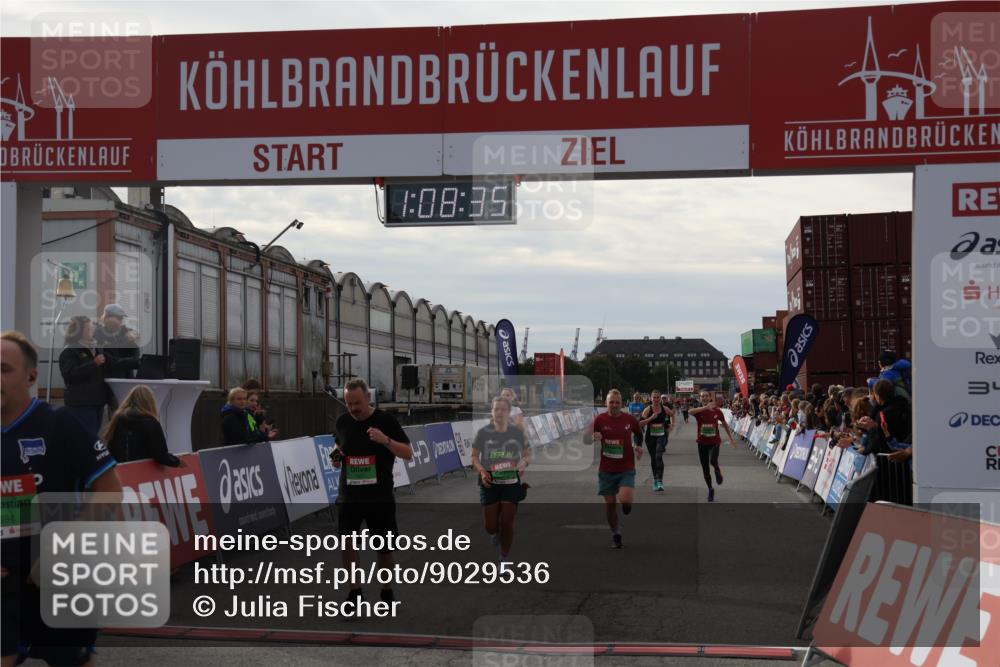 03.10.2025 - Köhlbrandbrückenlauf Julia Fischer http://msf.ph/oto/9029536 03.10.2025 16:08:35 Ziel 7314, 7349, 7360, 7423, 7594, 7616, 7708, 7851, 8279, 8778, 9110 meine-sportfotos.de