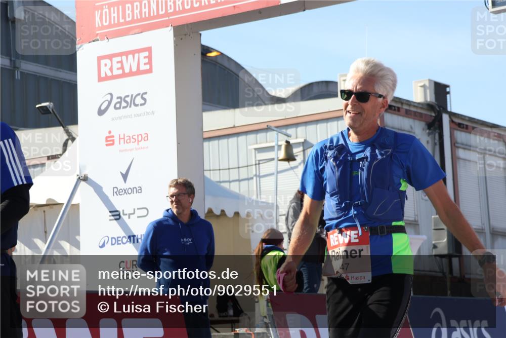 03.10.2025 - Köhlbrandbrückenlauf Luisa Fischer http://msf.ph/oto/9029551 03.10.2025 13:01:36 Ziel 4047, 4073, 4219, 4220, 4257, 4284, 4292, 4304, 5424, 6775, 6801 meine-sportfotos.de