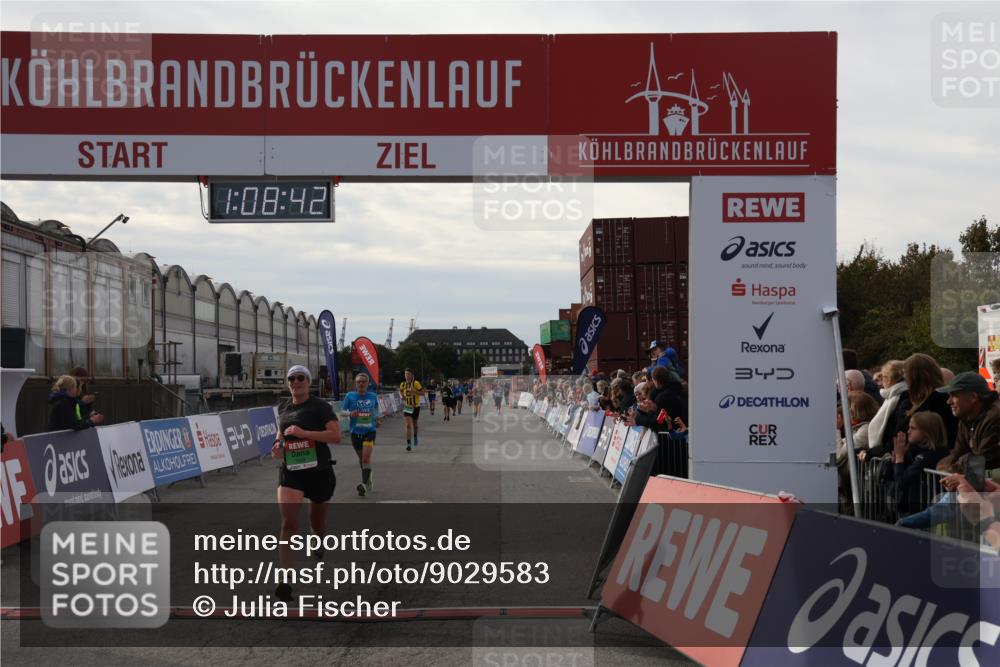 03.10.2025 - Köhlbrandbrückenlauf Julia Fischer http://msf.ph/oto/9029583 03.10.2025 16:08:42 Ziel 7283, 7339, 7360, 7423, 7594, 7616, 7708, 7851, 8279, 8778, 8846 meine-sportfotos.de