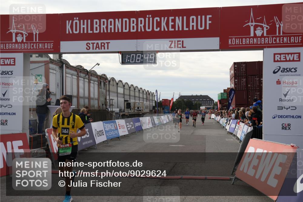 03.10.2025 - Köhlbrandbrückenlauf Julia Fischer http://msf.ph/oto/9029624 03.10.2025 16:08:49 Ziel 7191, 7283, 7339, 7616, 8118, 8846 meine-sportfotos.de