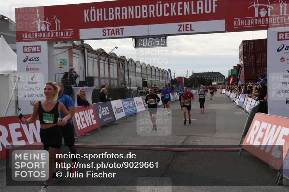 03.10.2025 - Köhlbrandbrückenlauf Julia Fischer http://msf.ph/oto/9029661 03.10.2025 16:08:55 Ziel 7057, 7141, 7191, 7333, 7336, 7585, 8118, 8846, 8931 meine-sportfotos.de