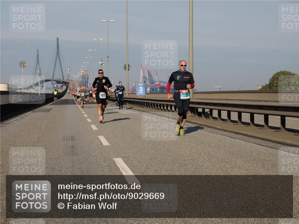 03.10.2025 - Köhlbrandbrückenlauf Fabian Wolf http://msf.ph/oto/9029669 03.10.2025 09:44:30 Position 3  meine-sportfotos.de