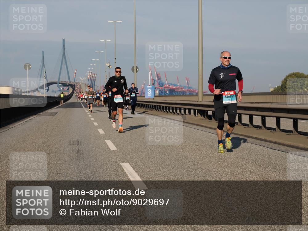 03.10.2025 - Köhlbrandbrückenlauf Fabian Wolf http://msf.ph/oto/9029697 03.10.2025 09:44:31 Position 3 3, 2820 meine-sportfotos.de