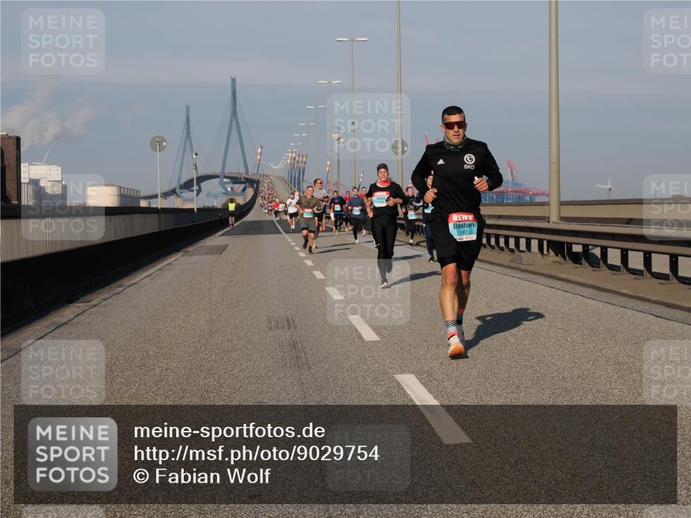 03.10.2025 - Köhlbrandbrückenlauf Fabian Wolf http://msf.ph/oto/9029754 03.10.2025 09:44:33 Position 3 1167 meine-sportfotos.de