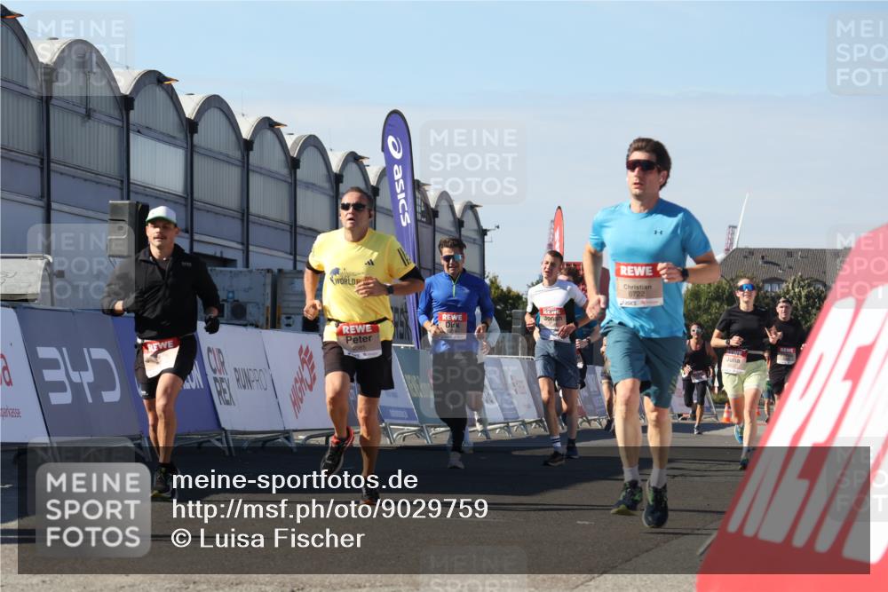 03.10.2025 - Köhlbrandbrückenlauf Luisa Fischer http://msf.ph/oto/9029759 03.10.2025 13:03:10 Ziel 4085, 4294, 4856, 5048, 6279, 6655, 6722, 6770, 6784 meine-sportfotos.de