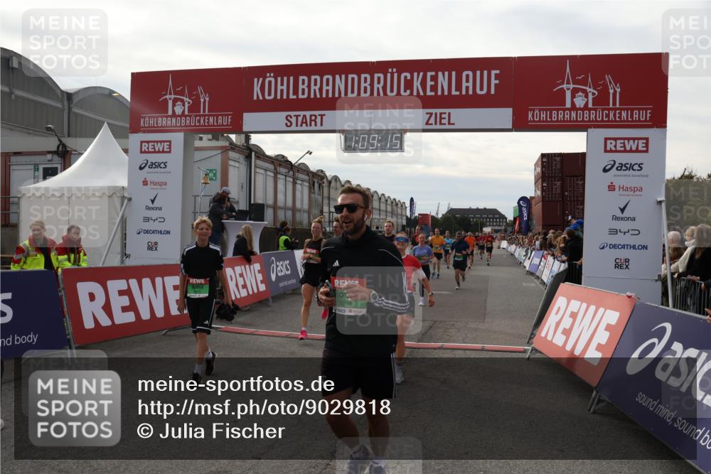 03.10.2025 - Köhlbrandbrückenlauf Julia Fischer http://msf.ph/oto/9029818 03.10.2025 16:09:15 Ziel 7379, 7447, 7501, 7558, 7702, 7822, 7823, 8217, 8348, 8763, 8797, 9019, 9091, 9139, 9216, 9739, 9752 meine-sportfotos.de