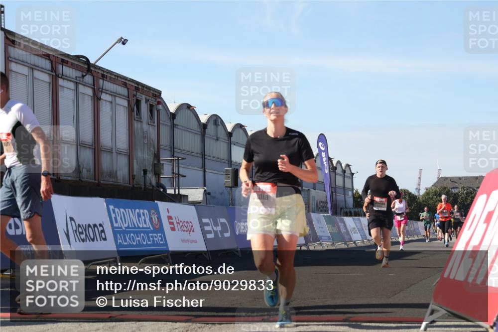 03.10.2025 - Köhlbrandbrückenlauf Luisa Fischer http://msf.ph/oto/9029833 03.10.2025 13:03:16 Ziel 4085, 4208, 4268, 4856, 5048, 5063, 6279, 6612, 6722, 6784 meine-sportfotos.de